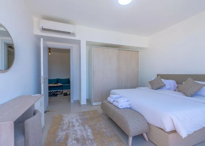 Vesta - G Cribs - El Gouna *